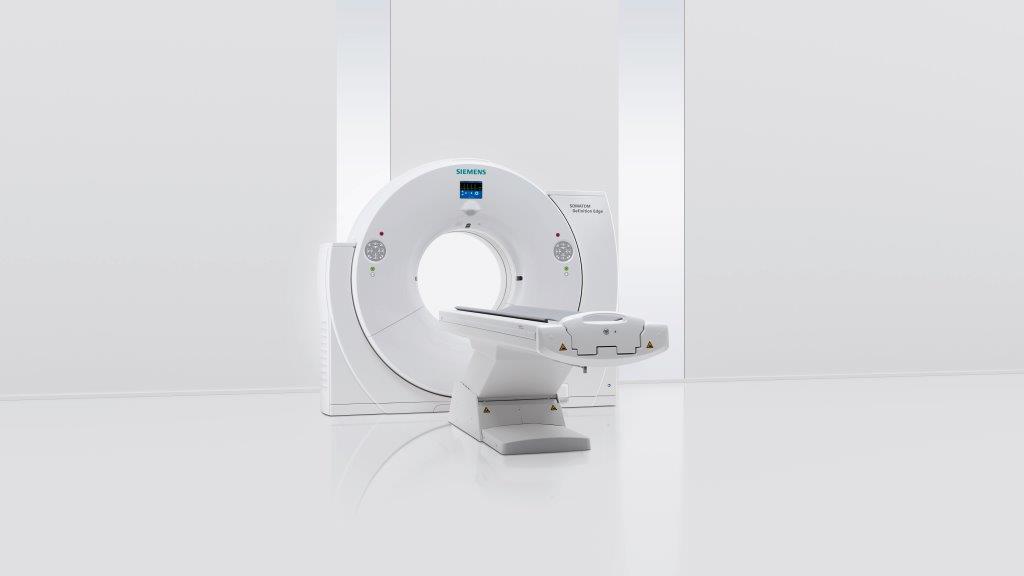 Le SOMATOM® Definition Edge représente la référence dans le domaine des scanners monotube. Il permet d’obtenir un diagnostic à une dose de radiation réduite pour les patients sans compromis sur la qualité d’image. Avec son statif de 78cm il permet une prise en charge optimale de tous les patients (obèses, claustrophobes, interventionnel et urgences)